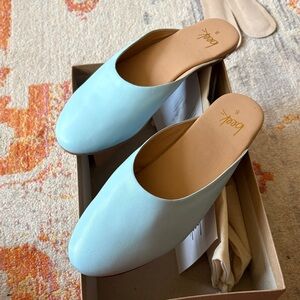 Beek Women's Light Blue Mules